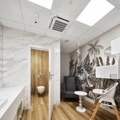 Dalle De Plafond Rockfon® CleanSpace™ Essential - A - 600 MM X 600 MM ép. 12 MM -Construire Un Magasin D'outils cleanspace 20essential 20meo 20sdb