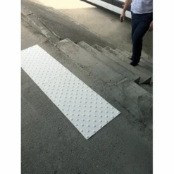 Dalle Podotactile Exteline Adhésive Pour Extérieur Blanche Dimensions 820x400 Mm épaisseur 7 Mm Romus 4205 -Construire Un Magasin D'outils p184848 pic
