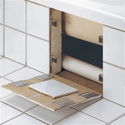 Kit Aimanté Pour Trappe De Visite Invisible REMA